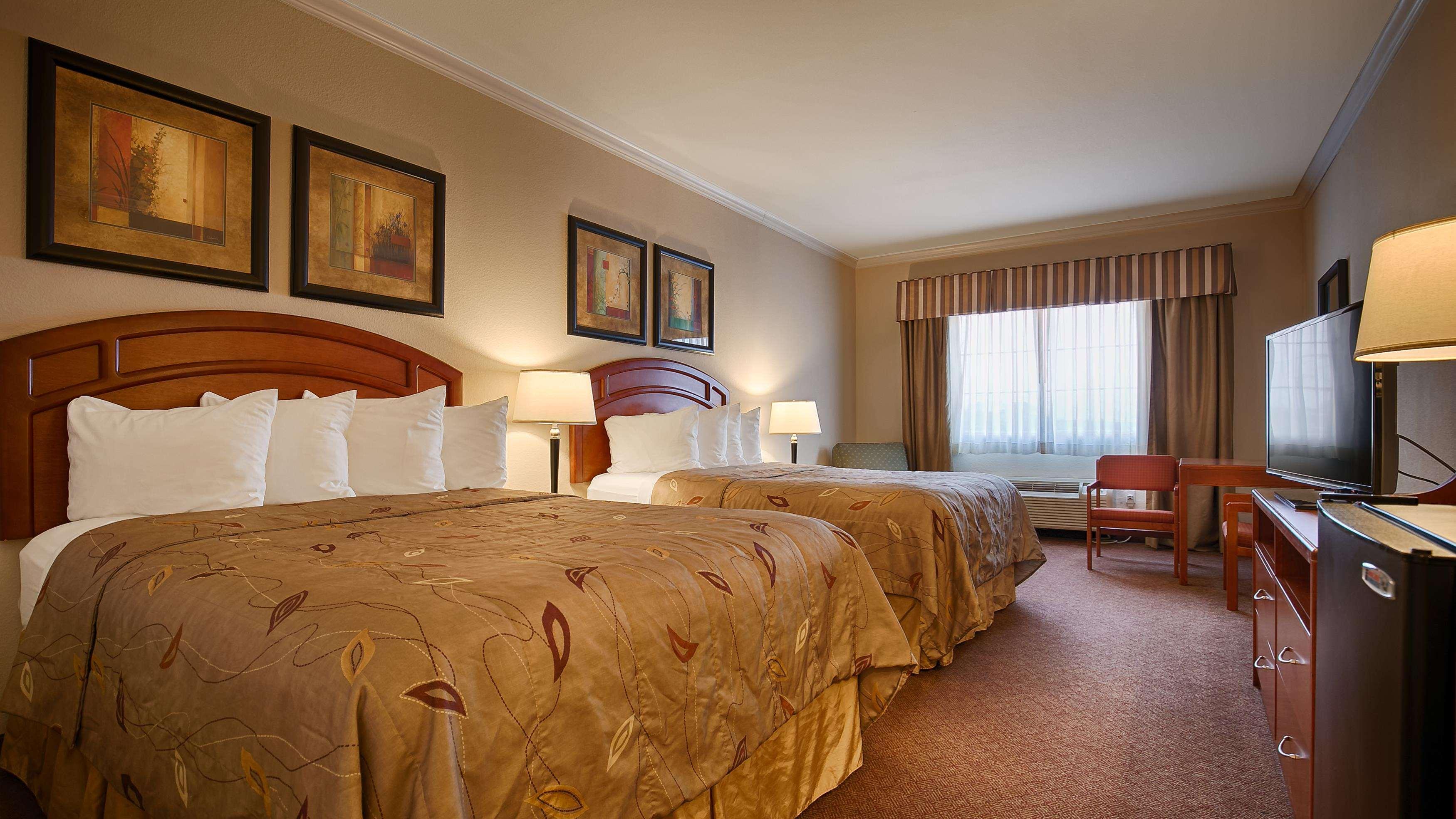 Best Western Inn & Suites Клівленд Екстер'єр фото